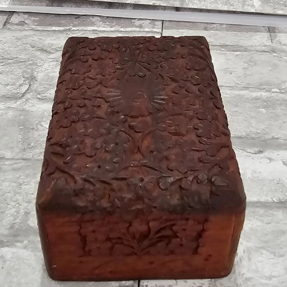 Wooden Felt Lined Jewelry Box‎ Carved Floral Boho Decor Keepsake Box